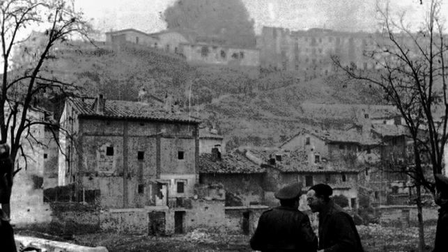 ernest-hemingway-teruel-guerra-civil_ediima20150501_0307_21