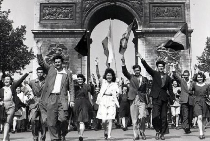 la-division-leclerc-liberait-paris-800